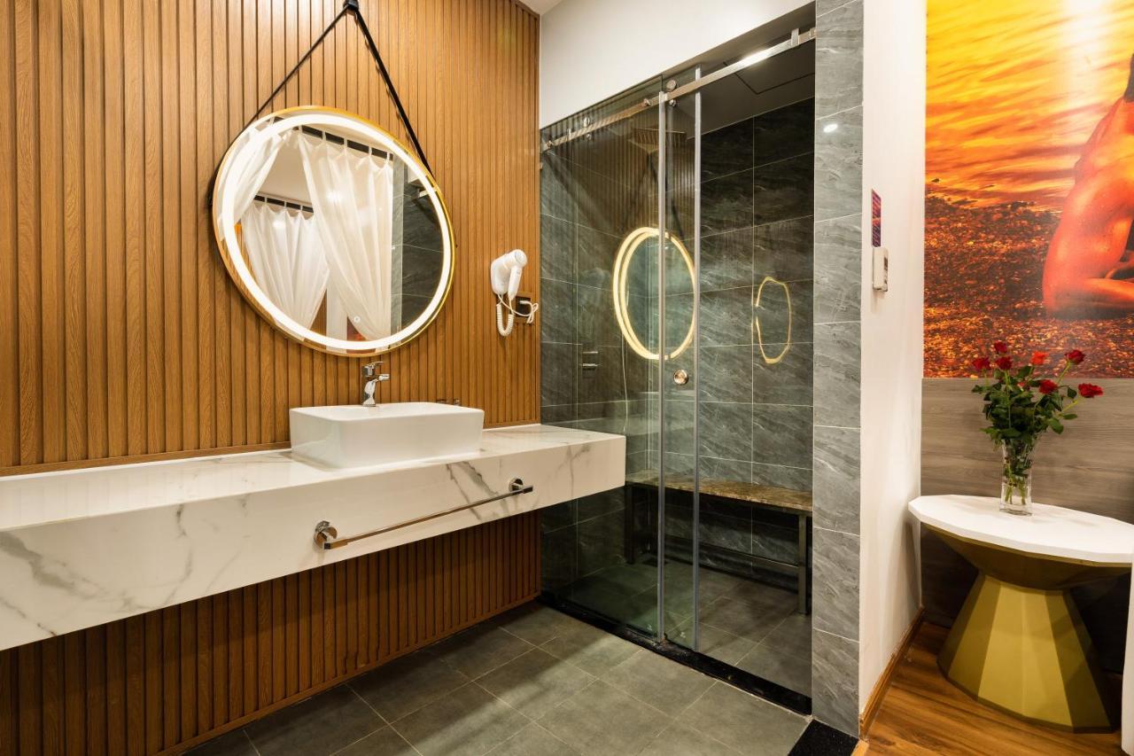Micasa Hotel Ho Chi Minh-stad Buitenkant foto